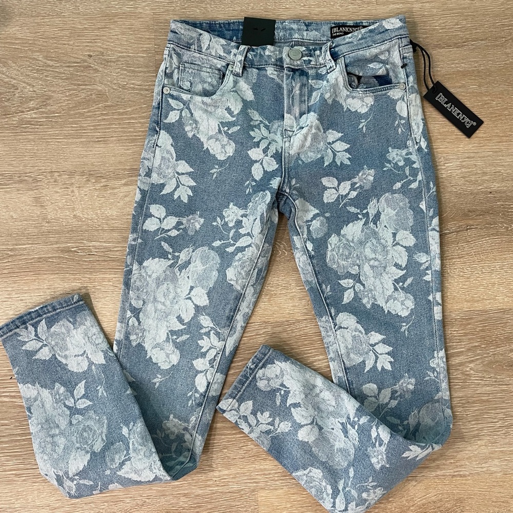Blank NYC Floral “The Bond” Jeans size 24